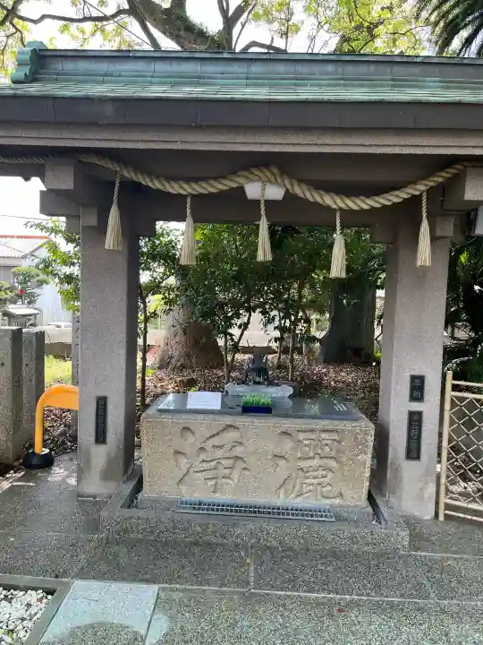 津田八幡神社の{uncategorized: "未分類", other: "その他", undefined: "問題あり", building: "その他建物", grave: "お墓", sacred_gate: "鳥居", guardian: "狛犬", statue: "像", buddha: "仏像", history: "歴史", nature: "自然", garden: "庭園", animal: "動物", pagoda: "塔", temizu: "手水舎", mountain_gate: "山門・神門", sanctuary: "本殿・本堂", subordinate: "末社・摂社", art: "芸術", scenery: "景色", jizo: "地蔵", ema: "絵馬", goshuin: "御朱印", omikuji: "おみくじ", items: "授与品その他", amulet: "お守り", goshuincho: "御朱印帳", eats: "食事", festival: "お祭り", votive_dance: "神楽", shichigosan: "七五三参", wedding: "結婚式", experience: "体験その他", initially: "初詣", around: "周辺", anti_infection: "感染症対策"}