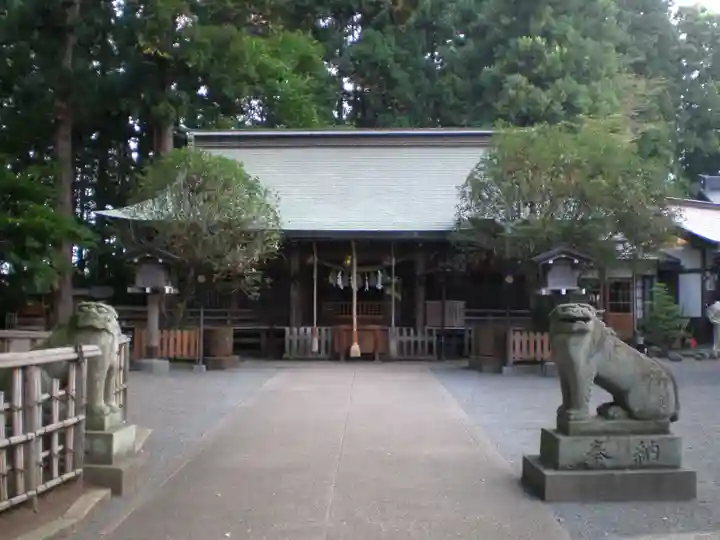日高神社の狛犬