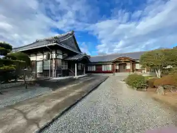 献忠寺の{uncategorized: "未分類", other: "その他", undefined: "問題あり", building: "その他建物", grave: "お墓", sacred_gate: "鳥居", guardian: "狛犬", statue: "像", buddha: "仏像", history: "歴史", nature: "自然", garden: "庭園", animal: "動物", pagoda: "塔", temizu: "手水舎", mountain_gate: "山門・神門", sanctuary: "本殿・本堂", subordinate: "末社・摂社", art: "芸術", scenery: "景色", jizo: "地蔵", ema: "絵馬", goshuin: "御朱印", omikuji: "おみくじ", items: "授与品その他", amulet: "お守り", goshuincho: "御朱印帳", eats: "食事", festival: "お祭り", votive_dance: "神楽", shichigosan: "七五三参", wedding: "結婚式", experience: "体験その他", initially: "初詣", around: "周辺", anti_infection: "感染症対策"}