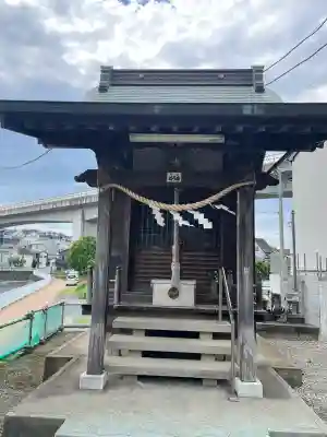 龍藏神社の{uncategorized: "未分類", other: "その他", undefined: "問題あり", building: "その他建物", grave: "お墓", sacred_gate: "鳥居", guardian: "狛犬", statue: "像", buddha: "仏像", history: "歴史", nature: "自然", garden: "庭園", animal: "動物", pagoda: "塔", temizu: "手水舎", mountain_gate: "山門・神門", sanctuary: "本殿・本堂", subordinate: "末社・摂社", art: "芸術", scenery: "景色", jizo: "地蔵", ema: "絵馬", goshuin: "御朱印", omikuji: "おみくじ", items: "授与品その他", amulet: "お守り", goshuincho: "御朱印帳", eats: "食事", festival: "お祭り", votive_dance: "神楽", shichigosan: "七五三参", wedding: "結婚式", experience: "体験その他", initially: "初詣", around: "周辺", anti_infection: "感染症対策"}