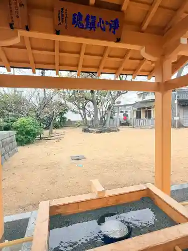 舞子六神社／まいこむの宮の{uncategorized: "未分類", other: "その他", undefined: "問題あり", building: "その他建物", grave: "お墓", sacred_gate: "鳥居", guardian: "狛犬", statue: "像", buddha: "仏像", history: "歴史", nature: "自然", garden: "庭園", animal: "動物", pagoda: "塔", temizu: "手水舎", mountain_gate: "山門・神門", sanctuary: "本殿・本堂", subordinate: "末社・摂社", art: "芸術", scenery: "景色", jizo: "地蔵", ema: "絵馬", goshuin: "御朱印", omikuji: "おみくじ", items: "授与品その他", amulet: "お守り", goshuincho: "御朱印帳", eats: "食事", festival: "お祭り", votive_dance: "神楽", shichigosan: "七五三参", wedding: "結婚式", experience: "体験その他", initially: "初詣", around: "周辺", anti_infection: "感染症対策"}