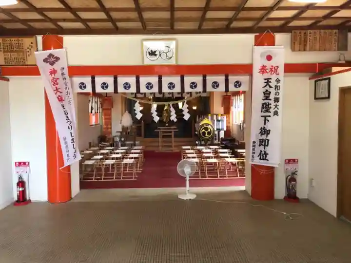 高塚熊野神社の本殿・本堂