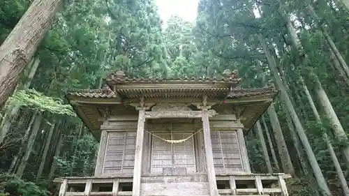 須賀神社の本殿・本堂