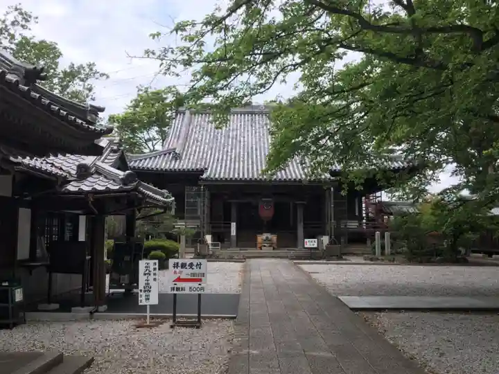向源寺の本殿・本堂
