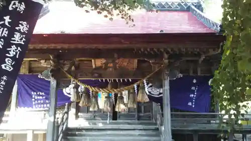 巻堀神社の本殿