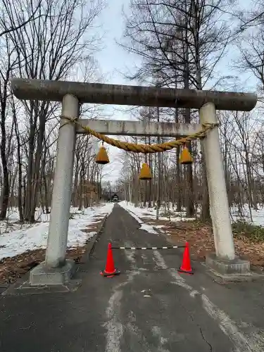 伏古神社の{uncategorized: "未分類", other: "その他", undefined: "問題あり", building: "その他建物", grave: "お墓", sacred_gate: "鳥居", guardian: "狛犬", statue: "像", buddha: "仏像", history: "歴史", nature: "自然", garden: "庭園", animal: "動物", pagoda: "塔", temizu: "手水舎", mountain_gate: "山門・神門", sanctuary: "本殿・本堂", subordinate: "末社・摂社", art: "芸術", scenery: "景色", jizo: "地蔵", ema: "絵馬", goshuin: "御朱印", omikuji: "おみくじ", items: "授与品その他", amulet: "お守り", goshuincho: "御朱印帳", eats: "食事", festival: "お祭り", votive_dance: "神楽", shichigosan: "七五三参", wedding: "結婚式", experience: "体験その他", initially: "初詣", around: "周辺", anti_infection: "感染症対策"}