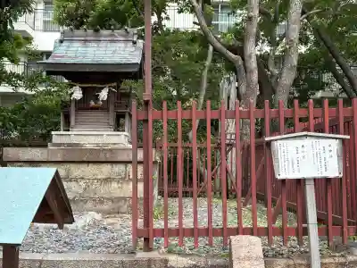 敏馬神社の{uncategorized: "未分類", other: "その他", undefined: "問題あり", building: "その他建物", grave: "お墓", sacred_gate: "鳥居", guardian: "狛犬", statue: "像", buddha: "仏像", history: "歴史", nature: "自然", garden: "庭園", animal: "動物", pagoda: "塔", temizu: "手水舎", mountain_gate: "山門・神門", sanctuary: "本殿・本堂", subordinate: "末社・摂社", art: "芸術", scenery: "景色", jizo: "地蔵", ema: "絵馬", goshuin: "御朱印", omikuji: "おみくじ", items: "授与品その他", amulet: "お守り", goshuincho: "御朱印帳", eats: "食事", festival: "お祭り", votive_dance: "神楽", shichigosan: "七五三参", wedding: "結婚式", experience: "体験その他", initially: "初詣", around: "周辺", anti_infection: "感染症対策"}