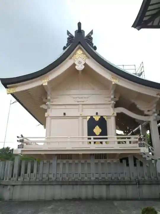 岡山神社の本殿・本堂
