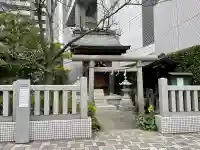 第六天社の{uncategorized: "未分類", other: "その他", undefined: "問題あり", building: "その他建物", grave: "お墓", sacred_gate: "鳥居", guardian: "狛犬", statue: "像", buddha: "仏像", history: "歴史", nature: "自然", garden: "庭園", animal: "動物", pagoda: "塔", temizu: "手水舎", mountain_gate: "山門・神門", sanctuary: "本殿・本堂", subordinate: "末社・摂社", art: "芸術", scenery: "景色", jizo: "地蔵", ema: "絵馬", goshuin: "御朱印", omikuji: "おみくじ", items: "授与品その他", amulet: "お守り", goshuincho: "御朱印帳", eats: "食事", festival: "お祭り", votive_dance: "神楽", shichigosan: "七五三参", wedding: "結婚式", experience: "体験その他", initially: "初詣", around: "周辺", anti_infection: "感染症対策"}