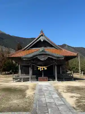 大森八幡神社の{uncategorized: "未分類", other: "その他", undefined: "問題あり", building: "その他建物", grave: "お墓", sacred_gate: "鳥居", guardian: "狛犬", statue: "像", buddha: "仏像", history: "歴史", nature: "自然", garden: "庭園", animal: "動物", pagoda: "塔", temizu: "手水舎", mountain_gate: "山門・神門", sanctuary: "本殿・本堂", subordinate: "末社・摂社", art: "芸術", scenery: "景色", jizo: "地蔵", ema: "絵馬", goshuin: "御朱印", omikuji: "おみくじ", items: "授与品その他", amulet: "お守り", goshuincho: "御朱印帳", eats: "食事", festival: "お祭り", votive_dance: "神楽", shichigosan: "七五三参", wedding: "結婚式", experience: "体験その他", initially: "初詣", around: "周辺", anti_infection: "感染症対策"}