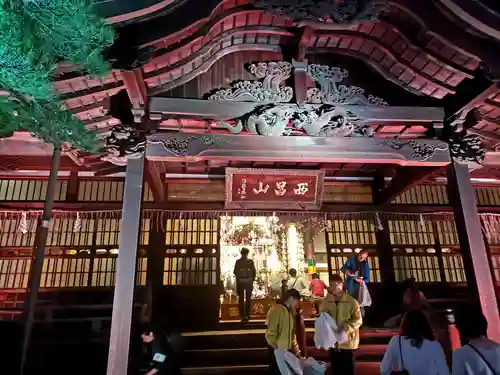 本岳寺の本殿