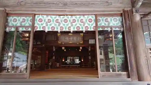 小國神社の本殿・本堂
