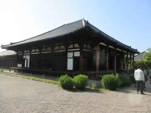 元興寺の本殿・本堂