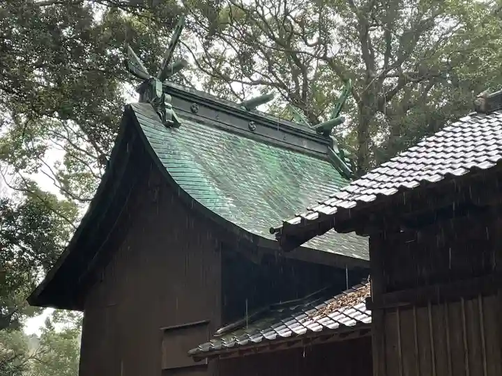 神崎神社の本殿・本堂