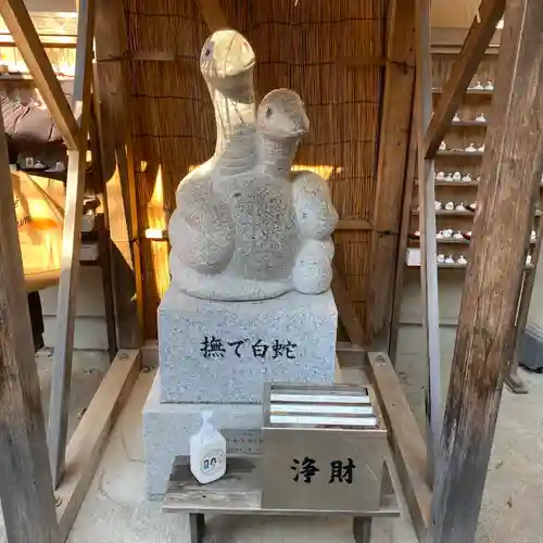 蛇窪神社の狛犬