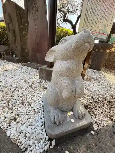 赤羽八幡神社の{uncategorized: "未分類", other: "その他", undefined: "問題あり", building: "その他建物", grave: "お墓", sacred_gate: "鳥居", guardian: "狛犬", statue: "像", buddha: "仏像", history: "歴史", nature: "自然", garden: "庭園", animal: "動物", pagoda: "塔", temizu: "手水舎", mountain_gate: "山門・神門", sanctuary: "本殿・本堂", subordinate: "末社・摂社", art: "芸術", scenery: "景色", jizo: "地蔵", ema: "絵馬", goshuin: "御朱印", omikuji: "おみくじ", items: "授与品その他", amulet: "お守り", goshuincho: "御朱印帳", eats: "食事", festival: "お祭り", votive_dance: "神楽", shichigosan: "七五三参", wedding: "結婚式", experience: "体験その他", initially: "初詣", around: "周辺", anti_infection: "感染症対策"}
