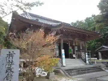 岩屋神社の本殿・本堂