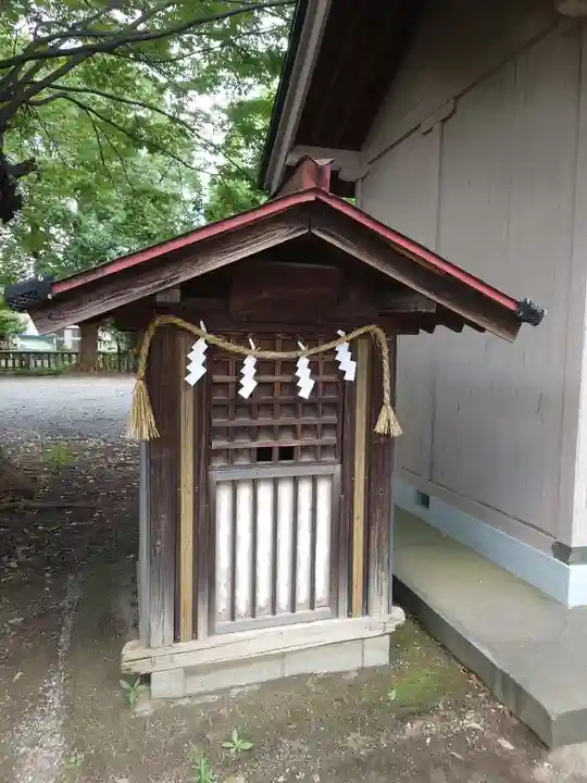 三ツ和氷川神社の末社・摂社
