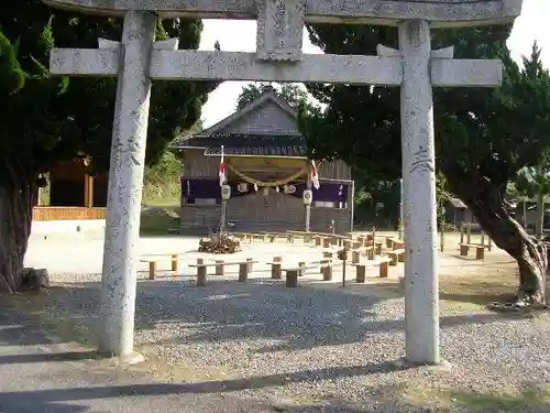 岩屋神社の鳥居