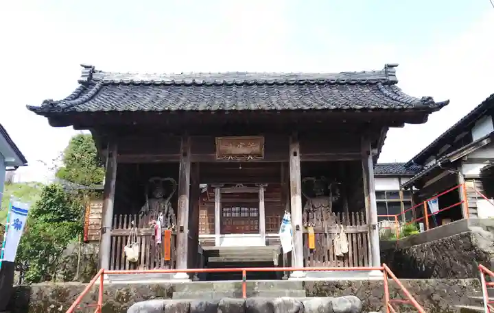 医王院の山門・神門