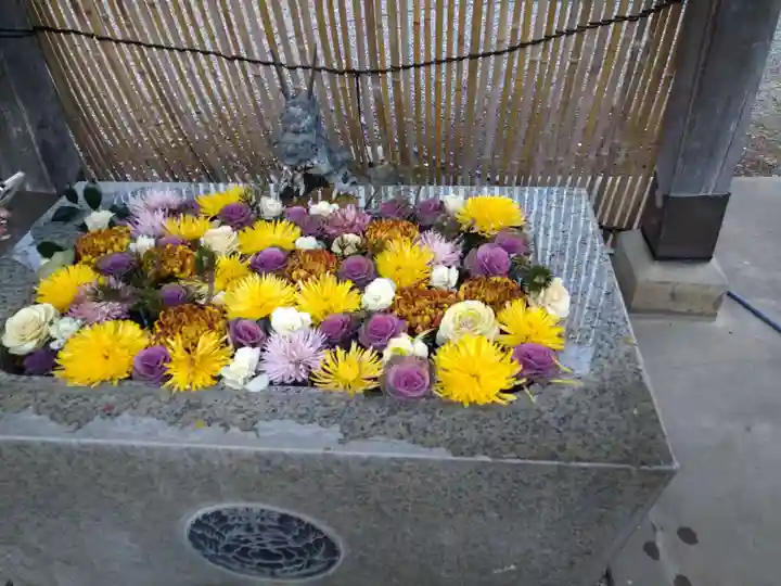 長良神社の手水舎