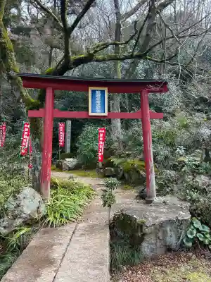 関善光寺の{uncategorized: "未分類", other: "その他", undefined: "問題あり", building: "その他建物", grave: "お墓", sacred_gate: "鳥居", guardian: "狛犬", statue: "像", buddha: "仏像", history: "歴史", nature: "自然", garden: "庭園", animal: "動物", pagoda: "塔", temizu: "手水舎", mountain_gate: "山門・神門", sanctuary: "本殿・本堂", subordinate: "末社・摂社", art: "芸術", scenery: "景色", jizo: "地蔵", ema: "絵馬", goshuin: "御朱印", omikuji: "おみくじ", items: "授与品その他", amulet: "お守り", goshuincho: "御朱印帳", eats: "食事", festival: "お祭り", votive_dance: "神楽", shichigosan: "七五三参", wedding: "結婚式", experience: "体験その他", initially: "初詣", around: "周辺", anti_infection: "感染症対策"}