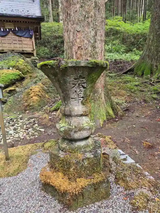 雄山神社中宮祈願殿(富山県)