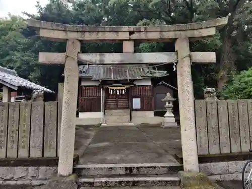 平山神社の鳥居