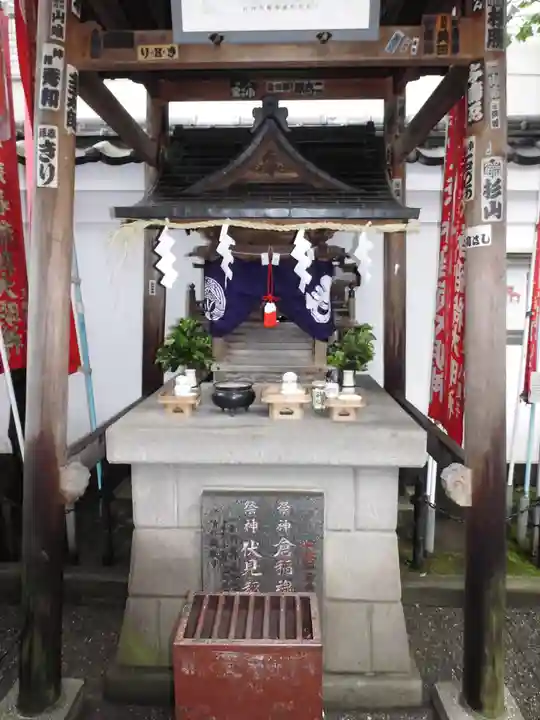 松坂稲荷大明神の本殿・本堂