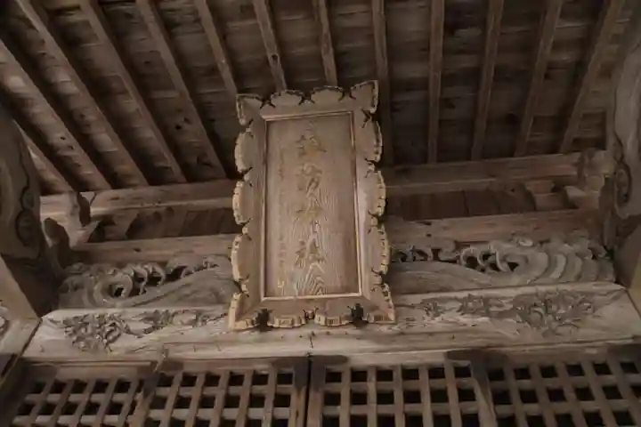 諏訪神社の本殿・本堂