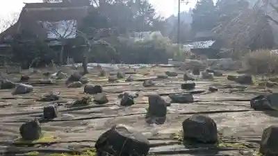 円満寺の{uncategorized: "未分類", other: "その他", undefined: "問題あり", building: "その他建物", grave: "お墓", sacred_gate: "鳥居", guardian: "狛犬", statue: "像", buddha: "仏像", history: "歴史", nature: "自然", garden: "庭園", animal: "動物", pagoda: "塔", temizu: "手水舎", mountain_gate: "山門・神門", sanctuary: "本殿・本堂", subordinate: "末社・摂社", art: "芸術", scenery: "景色", jizo: "地蔵", ema: "絵馬", goshuin: "御朱印", omikuji: "おみくじ", items: "授与品その他", amulet: "お守り", goshuincho: "御朱印帳", eats: "食事", festival: "お祭り", votive_dance: "神楽", shichigosan: "七五三参", wedding: "結婚式", experience: "体験その他", initially: "初詣", around: "周辺", anti_infection: "感染症対策"}