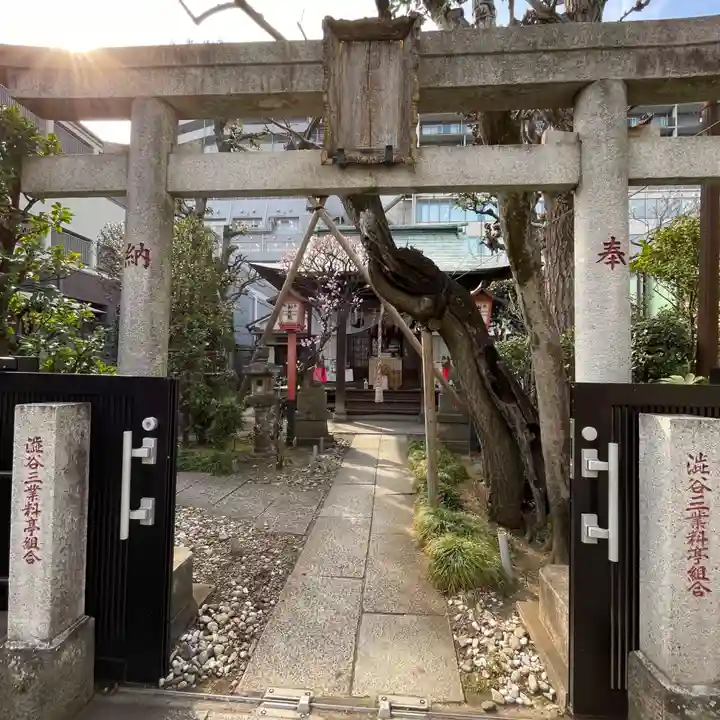 四谷於岩稲荷田宮神社の鳥居