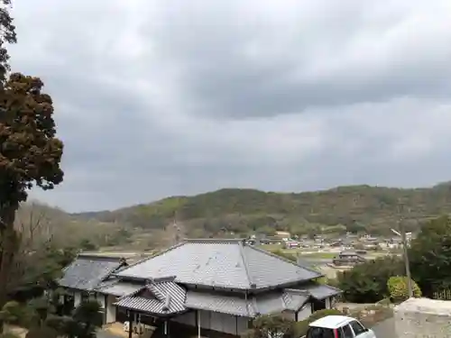 安仁神社の周辺