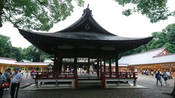 武蔵一宮氷川神社の{uncategorized: "未分類", other: "その他", undefined: "問題あり", building: "その他建物", grave: "お墓", sacred_gate: "鳥居", guardian: "狛犬", statue: "像", buddha: "仏像", history: "歴史", nature: "自然", garden: "庭園", animal: "動物", pagoda: "塔", temizu: "手水舎", mountain_gate: "山門・神門", sanctuary: "本殿・本堂", subordinate: "末社・摂社", art: "芸術", scenery: "景色", jizo: "地蔵", ema: "絵馬", goshuin: "御朱印", omikuji: "おみくじ", items: "授与品その他", amulet: "お守り", goshuincho: "御朱印帳", eats: "食事", festival: "お祭り", votive_dance: "神楽", shichigosan: "七五三参", wedding: "結婚式", experience: "体験その他", initially: "初詣", around: "周辺", anti_infection: "感染症対策"}