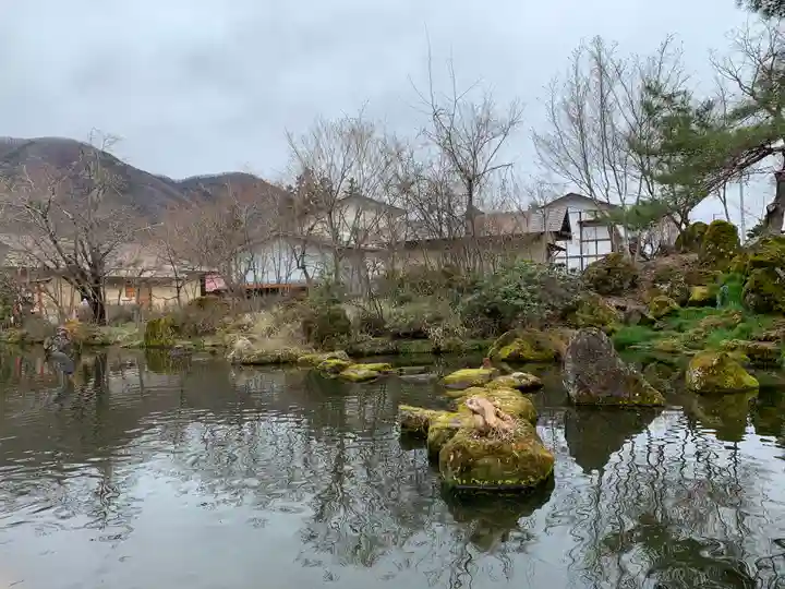田出宇賀神社の庭園