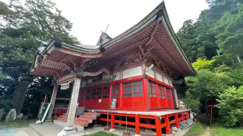 飯野川亀森八幡神社の本殿