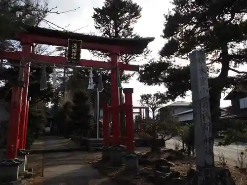 北東本宮小室浅間神社の鳥居