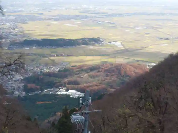 彌彦神社奥宮(御神廟)(新潟県)