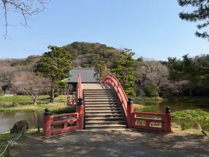 稱名寺の{uncategorized: "未分類", other: "その他", undefined: "問題あり", building: "その他建物", grave: "お墓", sacred_gate: "鳥居", guardian: "狛犬", statue: "像", buddha: "仏像", history: "歴史", nature: "自然", garden: "庭園", animal: "動物", pagoda: "塔", temizu: "手水舎", mountain_gate: "山門・神門", sanctuary: "本殿・本堂", subordinate: "末社・摂社", art: "芸術", scenery: "景色", jizo: "地蔵", ema: "絵馬", goshuin: "御朱印", omikuji: "おみくじ", items: "授与品その他", amulet: "お守り", goshuincho: "御朱印帳", eats: "食事", festival: "お祭り", votive_dance: "神楽", shichigosan: "七五三参", wedding: "結婚式", experience: "体験その他", initially: "初詣", around: "周辺", anti_infection: "感染症対策"}