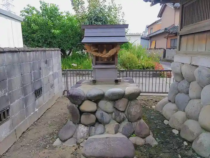 白山神社の末社・摂社