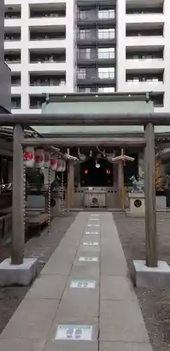 宮益御嶽神社の鳥居