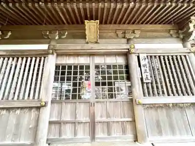 八幡神社の本殿・本堂
