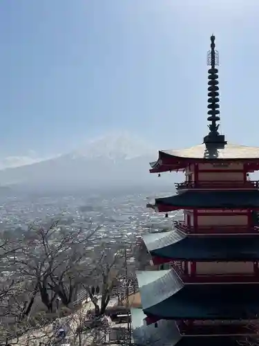 新倉富士浅間神社の景色