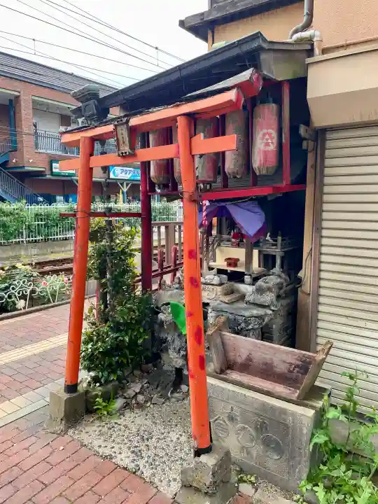 白龍弁財天の{uncategorized: "未分類", other: "その他", undefined: "問題あり", building: "その他建物", grave: "お墓", sacred_gate: "鳥居", guardian: "狛犬", statue: "像", buddha: "仏像", history: "歴史", nature: "自然", garden: "庭園", animal: "動物", pagoda: "塔", temizu: "手水舎", mountain_gate: "山門・神門", sanctuary: "本殿・本堂", subordinate: "末社・摂社", art: "芸術", scenery: "景色", jizo: "地蔵", ema: "絵馬", goshuin: "御朱印", omikuji: "おみくじ", items: "授与品その他", amulet: "お守り", goshuincho: "御朱印帳", eats: "食事", festival: "お祭り", votive_dance: "神楽", shichigosan: "七五三参", wedding: "結婚式", experience: "体験その他", initially: "初詣", around: "周辺", anti_infection: "感染症対策"}