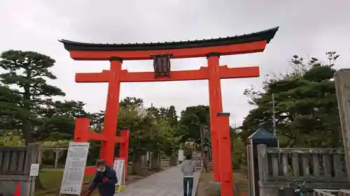 白山神社の鳥居