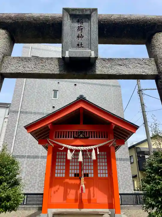 正一位原市場稲荷大明神の{uncategorized: "未分類", other: "その他", undefined: "問題あり", building: "その他建物", grave: "お墓", sacred_gate: "鳥居", guardian: "狛犬", statue: "像", buddha: "仏像", history: "歴史", nature: "自然", garden: "庭園", animal: "動物", pagoda: "塔", temizu: "手水舎", mountain_gate: "山門・神門", sanctuary: "本殿・本堂", subordinate: "末社・摂社", art: "芸術", scenery: "景色", jizo: "地蔵", ema: "絵馬", goshuin: "御朱印", omikuji: "おみくじ", items: "授与品その他", amulet: "お守り", goshuincho: "御朱印帳", eats: "食事", festival: "お祭り", votive_dance: "神楽", shichigosan: "七五三参", wedding: "結婚式", experience: "体験その他", initially: "初詣", around: "周辺", anti_infection: "感染症対策"}