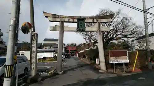 梅宮大社の鳥居