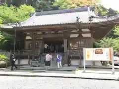 微妙寺の本殿