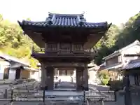 竜田院の山門・神門