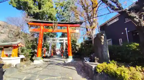 馬橋稲荷神社の{uncategorized: "未分類", other: "その他", undefined: "問題あり", building: "その他建物", grave: "お墓", sacred_gate: "鳥居", guardian: "狛犬", statue: "像", buddha: "仏像", history: "歴史", nature: "自然", garden: "庭園", animal: "動物", pagoda: "塔", temizu: "手水舎", mountain_gate: "山門・神門", sanctuary: "本殿・本堂", subordinate: "末社・摂社", art: "芸術", scenery: "景色", jizo: "地蔵", ema: "絵馬", goshuin: "御朱印", omikuji: "おみくじ", items: "授与品その他", amulet: "お守り", goshuincho: "御朱印帳", eats: "食事", festival: "お祭り", votive_dance: "神楽", shichigosan: "七五三参", wedding: "結婚式", experience: "体験その他", initially: "初詣", around: "周辺", anti_infection: "感染症対策"}